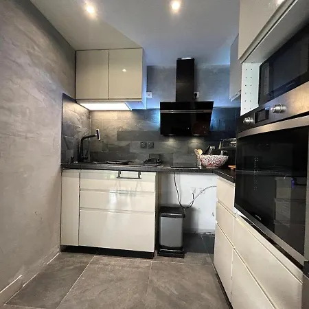 Terrasse Privee, Shower Exterieur, Parking Privee
